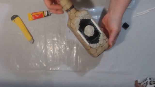 DIY AMAZING BOTTLE DECOR \ТВОРЧЕСКИЕ ИДЕИ \ДЕКОР БУТЫЛКИ ОПАЛЕННОЙ БУМАГОЙ.
