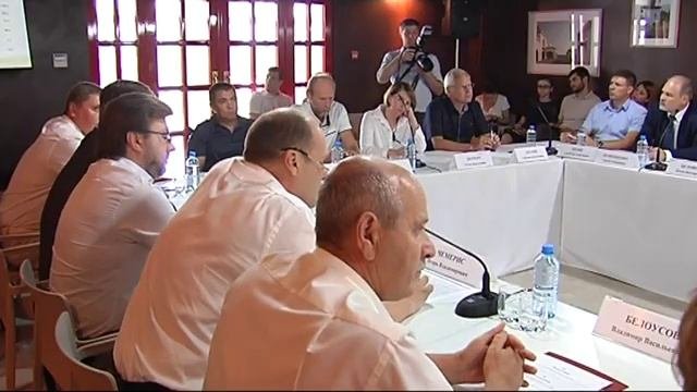 Винодельческим предприятиям Темрюкского района в этом году направлено более 340 млн рублей.mp4