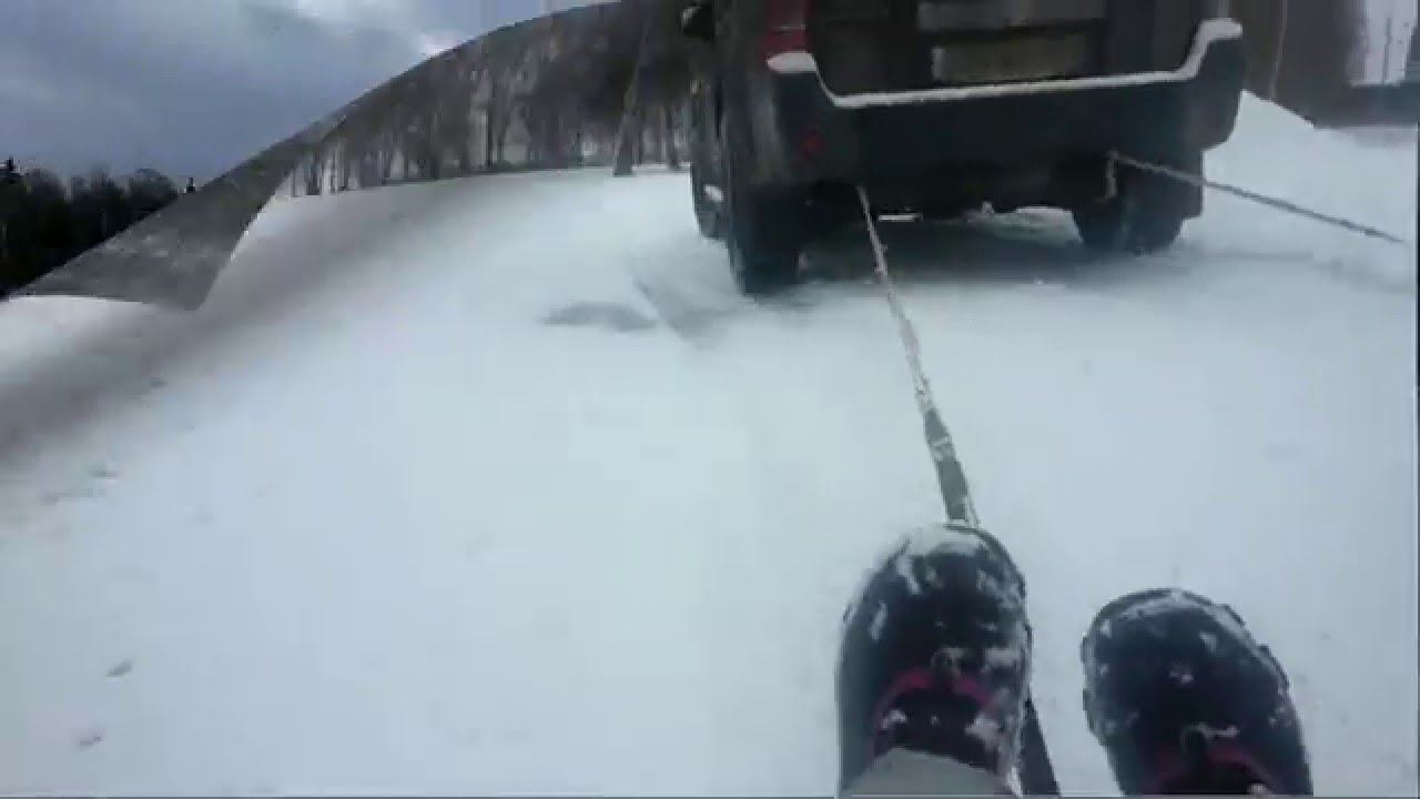 На ватрушках)