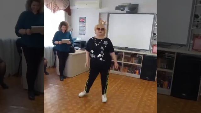 От улыбки станет всем светлей