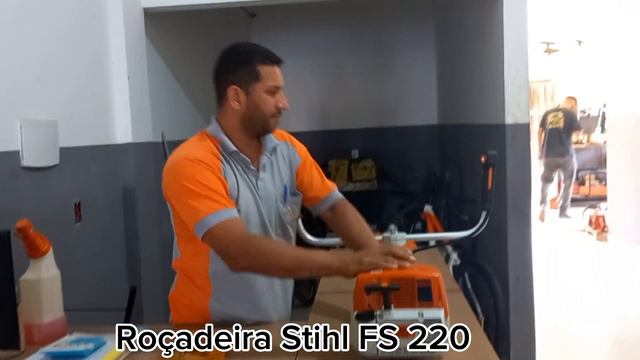 Cuidados com a roçadeira Stihl FS 220.
