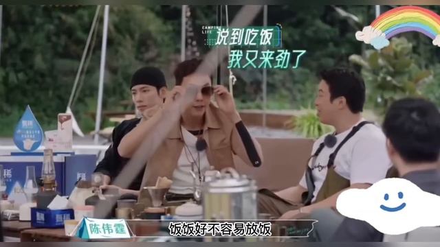 关于陈伟霆那些不经意地对章若楠宠爱的瞬间！真的越嗑越上头~#陈伟霆 #章若楠
