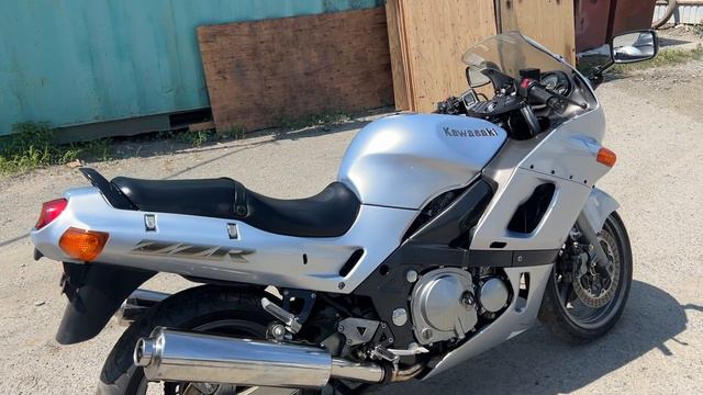 KAWASAKI ZXR 400