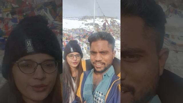 || Khardung La Pass ||worlds highest motorable Hill top||temp -2°C || DJSHAHRUKH || SANYASHAHRUKH |