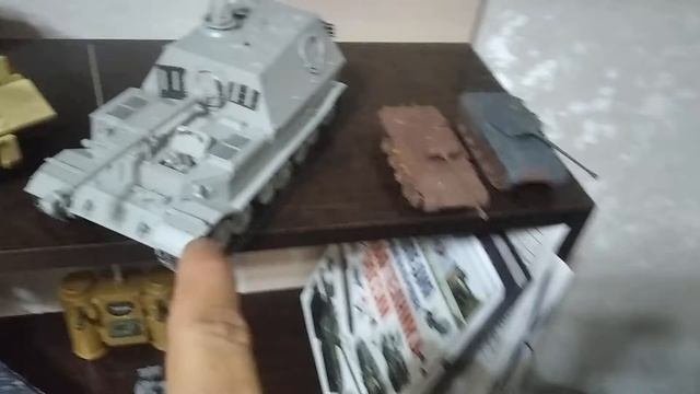 Аэрограф и компрессор для моделей