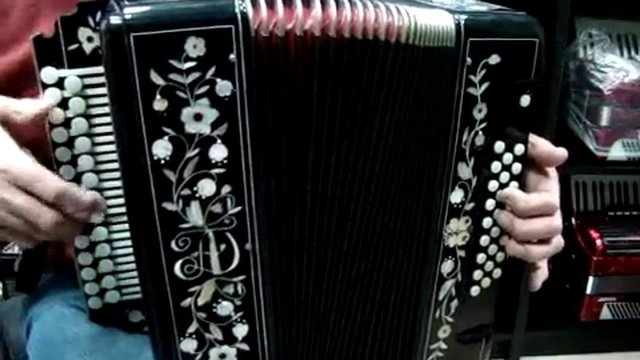 Гармонь Тульская заказная 27х25 цельнопланочная