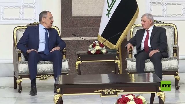 الرئيس العراقي يستقبل وزير الخارجية الروسي في قصر بغداد