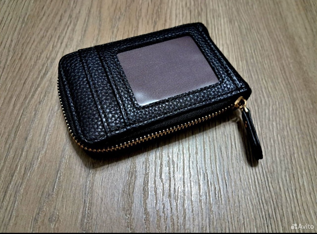 Чёрный кошелёк для карточек