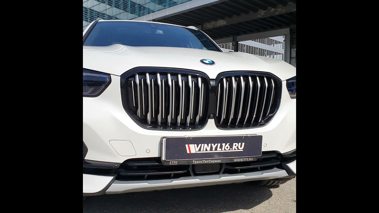 BMW X5 - бронирование полиуретановой пленкой, выполнили полный антихром и забронировали фары