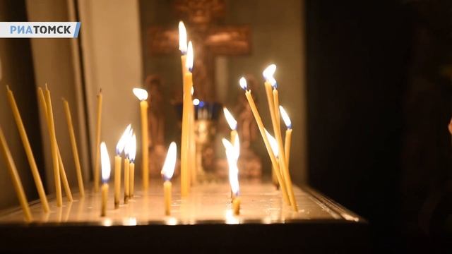 Праздничная вечерняя рождественская служба в приходе Иоанна Богослова