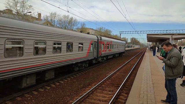 Электровоз ЭП20-039 с поездом Москва - Тамбов
