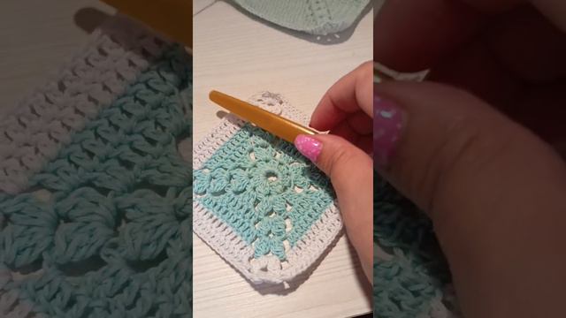 Бабушкин квадрат крючком 🧶