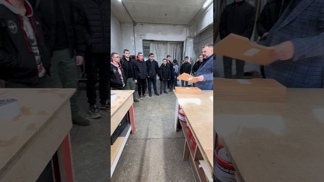 Экскурсия  для студентов на мебельную фабрику woodTworez
