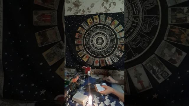 😬🤔 ТАРО ДЛЯ МУЖЧИН.ЕЁ МЫСЛИ О ВАС ПЕРЕД СНОМ.Ч.1АЯ.#мысличувствадействия #таро 💑