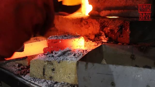 Нож из швейных игл