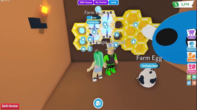 Робмикс ПРОТИВ Блогера. челлендж в адопт ми. Farm egg adopt me, яйца в адопт ми