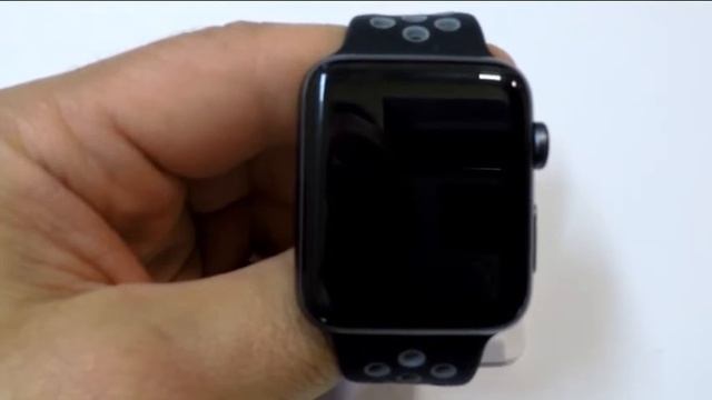 Темный экран и работает озвучивание в Apple Watch