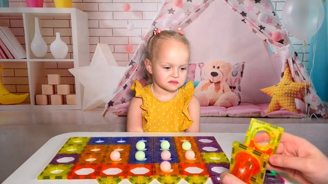 Магнитный конструктор. Игры с мамой и папой