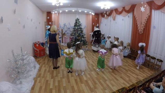 Новогодний утренник в детском саду №270 28.12.2018г. 2 младшая группа