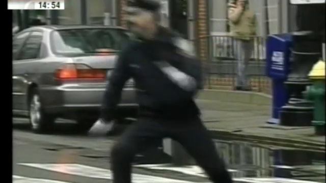 06 policia bailarino sicn 13 12 2007