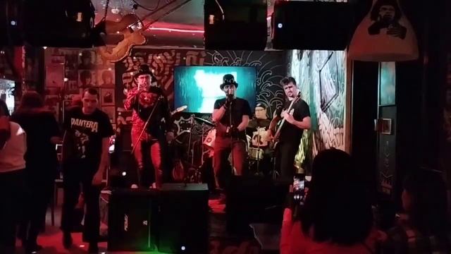 Йошкин КотЪ & Виктор Черепахин - Птеродактиль над Техасом.