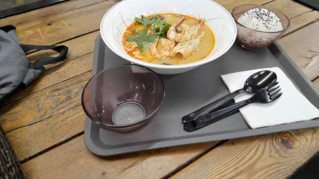 Port Kitchen. Азиатское кафе в Питере, на Лиговском (в "Этажах"). Видеозарисовка.