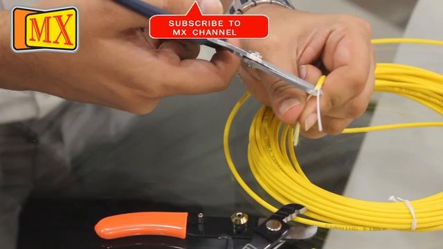 How to use Fiber Optic Cable Cutter Stripper before using it on the Splicing Machine