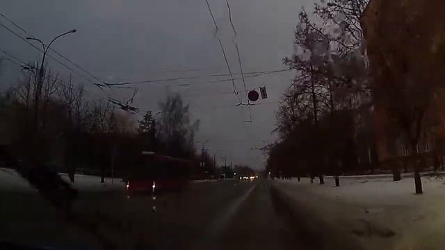 Экзамен в ГАИ - выезд из ГАИ направо