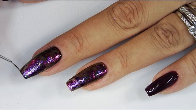 Violet Winter snowflakes nails art / Eveline Cosmetics