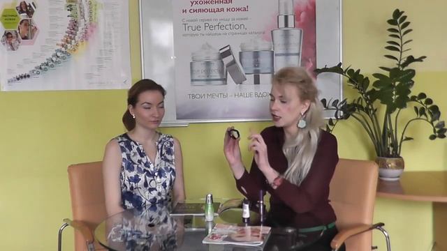 Ольга Егорушкина и Елизавета Михайлова в офисе на Пролетарской  (Калининград)