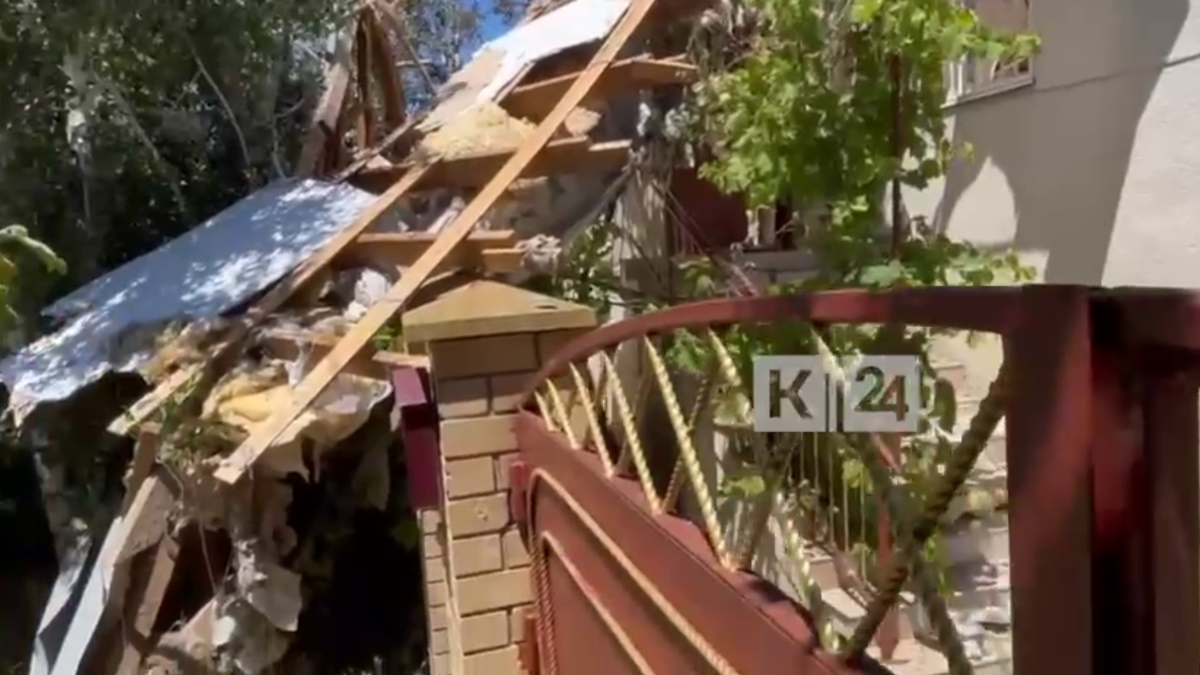 В Анапе в частном доме сорвало крышу и вылетели стекла после хлопка газа