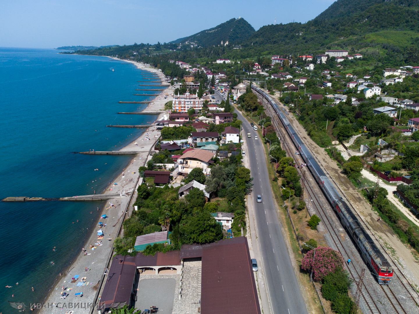 Железная дорога Абхазии с высоты птичьего полёта