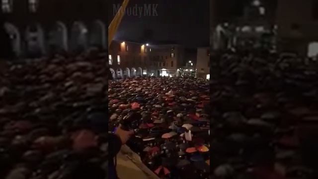 Italian Protesters Under The Rain Singing Bella Ciao☔🌧️