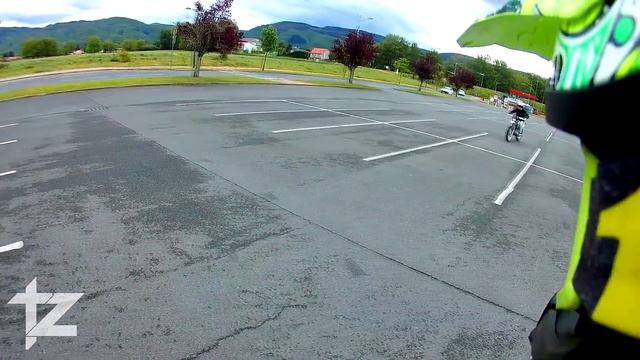 HONDA XR 125 & YAMAHA XTX 125 Wheelie training #6