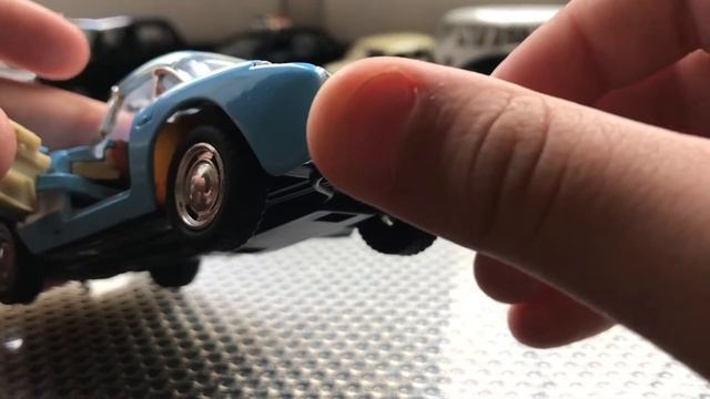 Обзор автомобиля CHEVROLET 1957 года