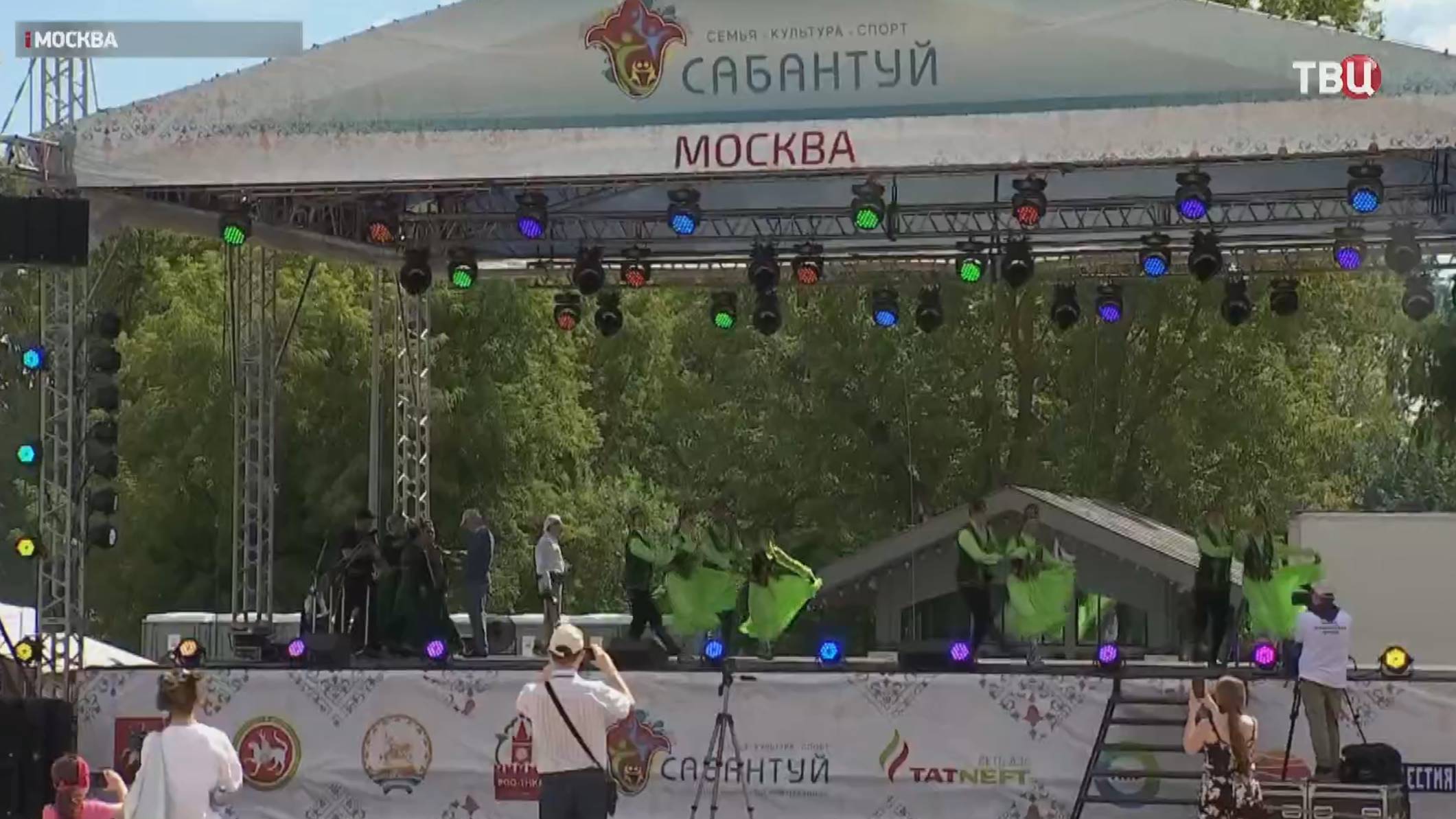 Москвичи пришли в Коломенское на праздник Сабантуй / События на ТВЦ