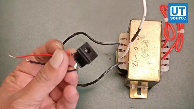 DIY MINI INVERTER USING TRANSISTOR 2N3055