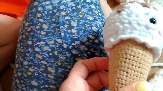 Вязаный плед спицами, кардиган крючком.