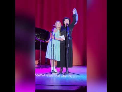 Ирина Шведова, Василиса Царская - Тучи в голубом