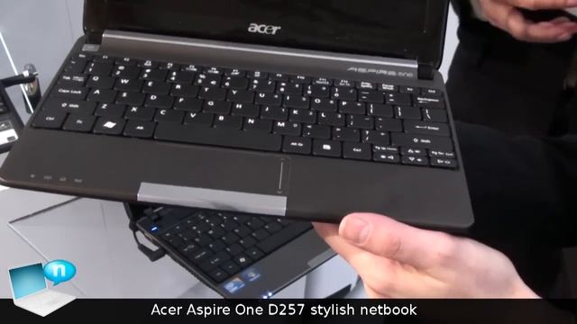 Acer Aspire One D257 stylish netbook