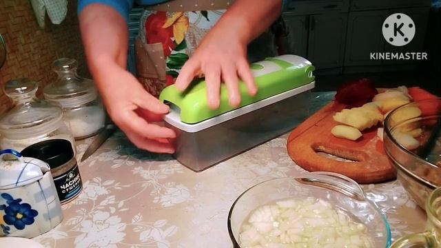 Замість огірочків...грибочки, і вийде новий смак. Ще один варіант вінігрету.