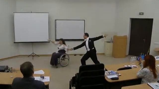 Wheelchairdance+Glushkova+Savelyev.flv