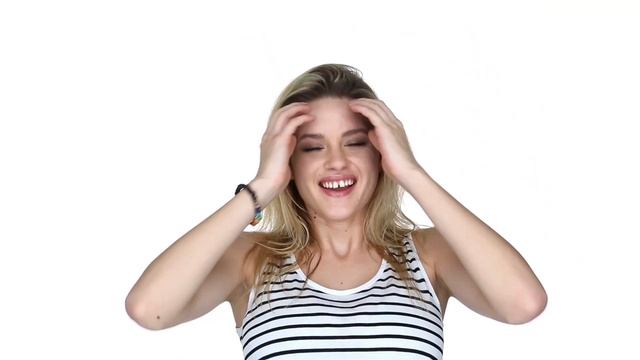 ELEVEN Australia | How To | Sea Salt Texture Spray for Beachy Hair