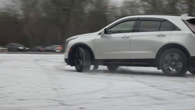 Cadillac XT4  Недооценённый Малыш, 