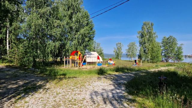 Песчаный берег фото