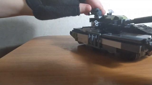 Т-72 б3 з лего