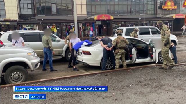 Мужчину, перевозившего оружие, задержали в Иркутске на улице Байкальской