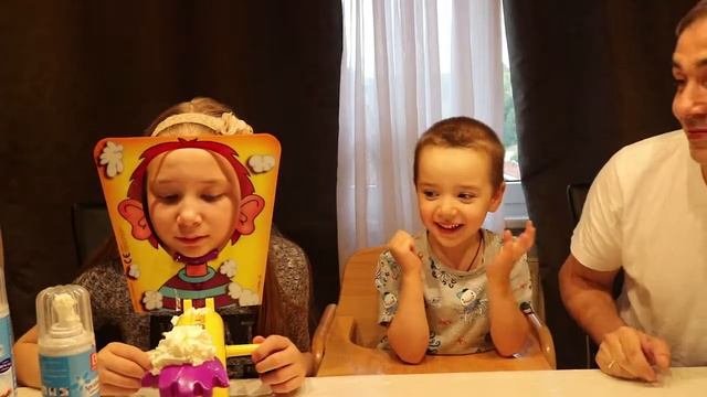 CHALLENGE PIE FACE. Челлендж ПИРОГ В ЛИЦО со взбитыми сливками.