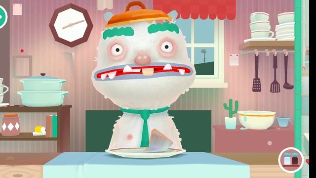 Играем в Toca kitchen 2 кормим страшилку ))))