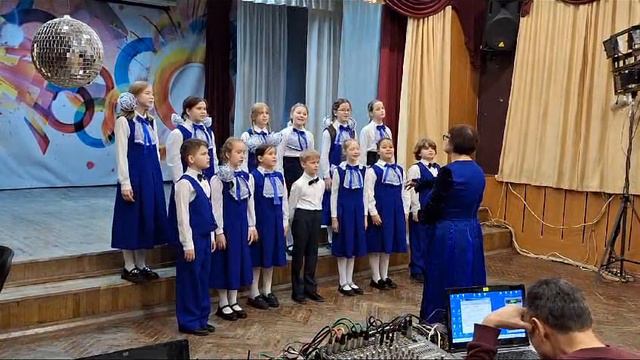 Детский хор вокальной студии "Камелия" - "Маме" (автор Дмитрий Соболев)
